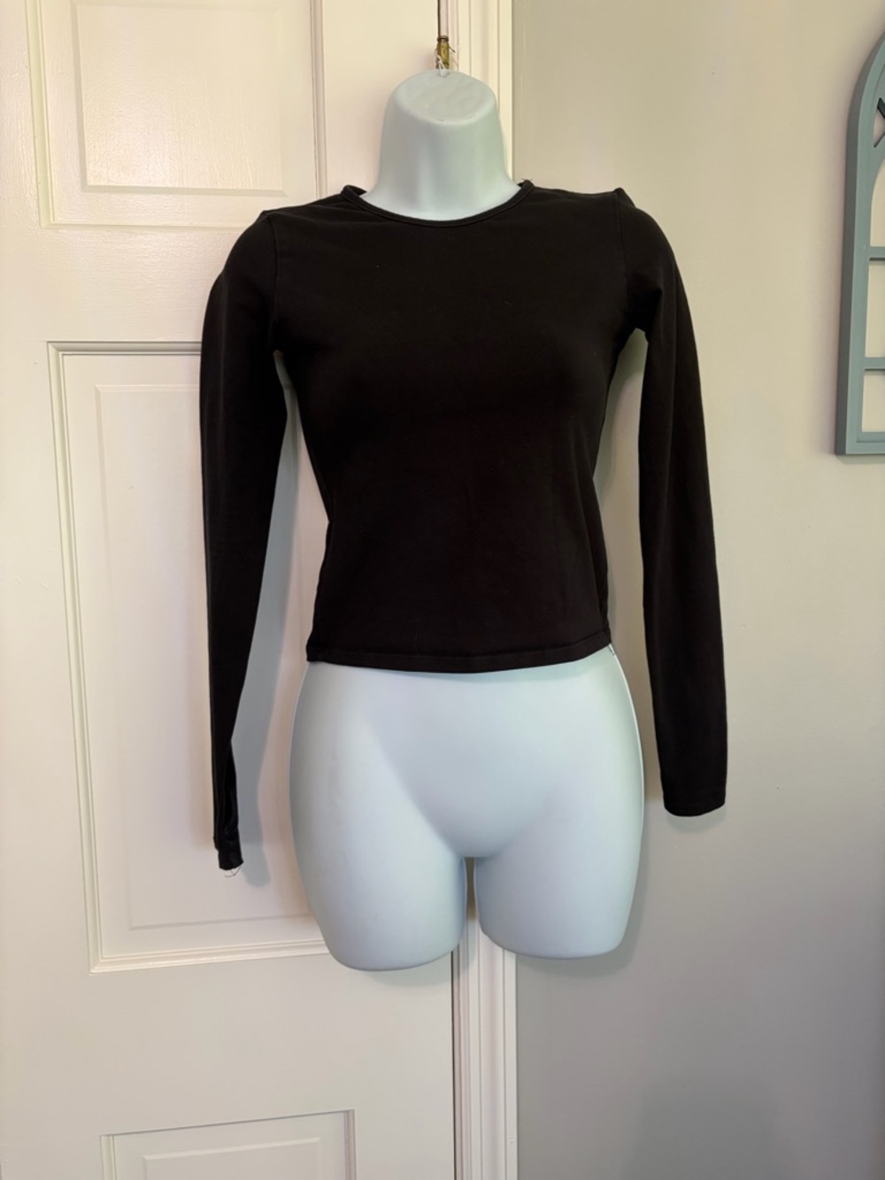 Acorn Black Long-Sleeve Crewneck Top